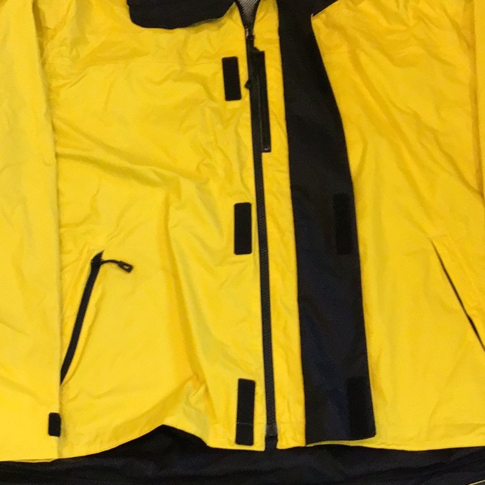 Ultralight Packable Orvis Waterproof Breathable R… - image 3